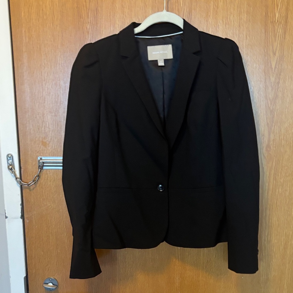 Women's Black Blazer - puff sleeves